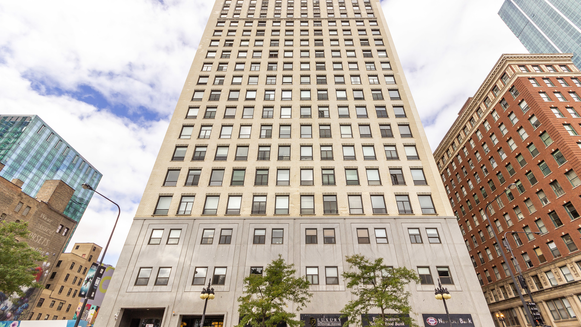 910 South Michigan Avenue, Unit 906 Chicago, IL 60605 - Photo 1 of 22