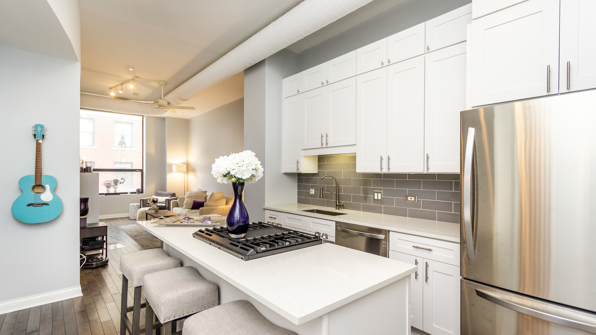 910 South Michigan Avenue, Unit 906 Chicago, IL 60605 - Photo 4 of 22