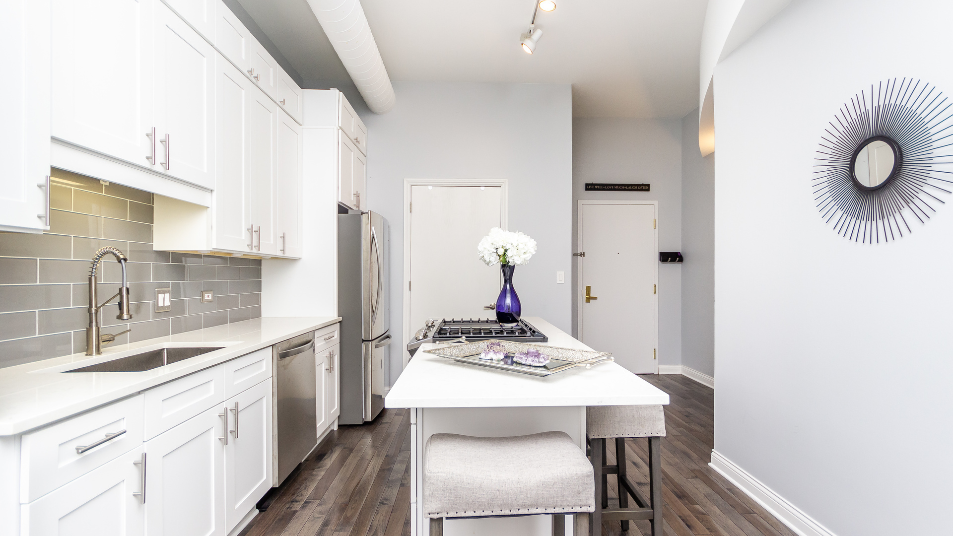 910 South Michigan Avenue, Unit 906 Chicago, IL 60605 - Photo 5 of 22