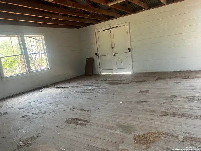 $288,000 | 12831 Pearsall Road, Atascosa, TX 78002