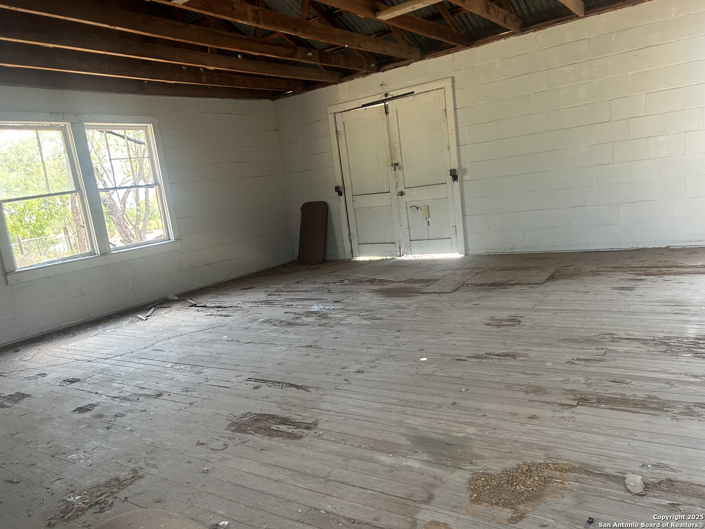 12831 Pearsall Road Atascosa, TX 78002 - Photo 11 of 17