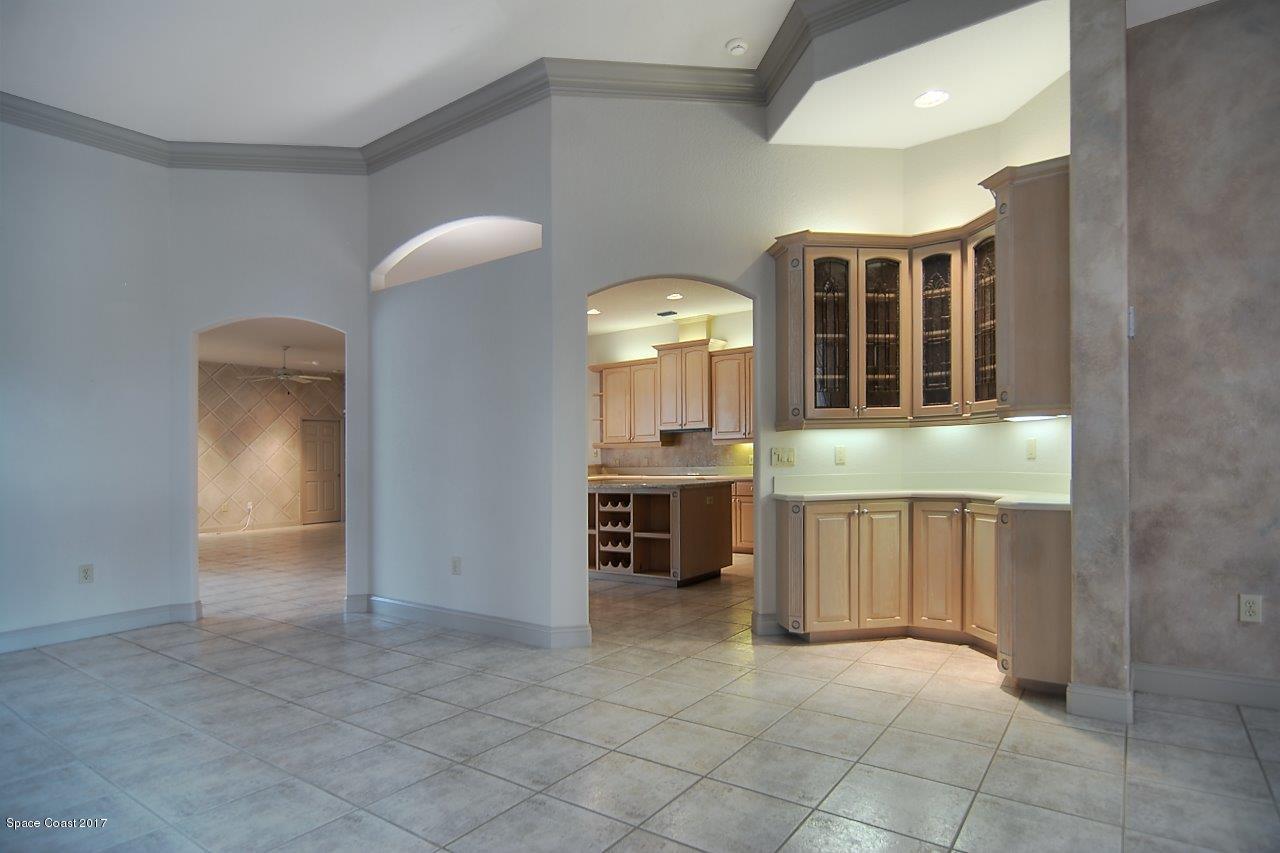 4120 Stoney Point Road Melbourne, FL 32940 - Photo 4 of 24 foyer (2)