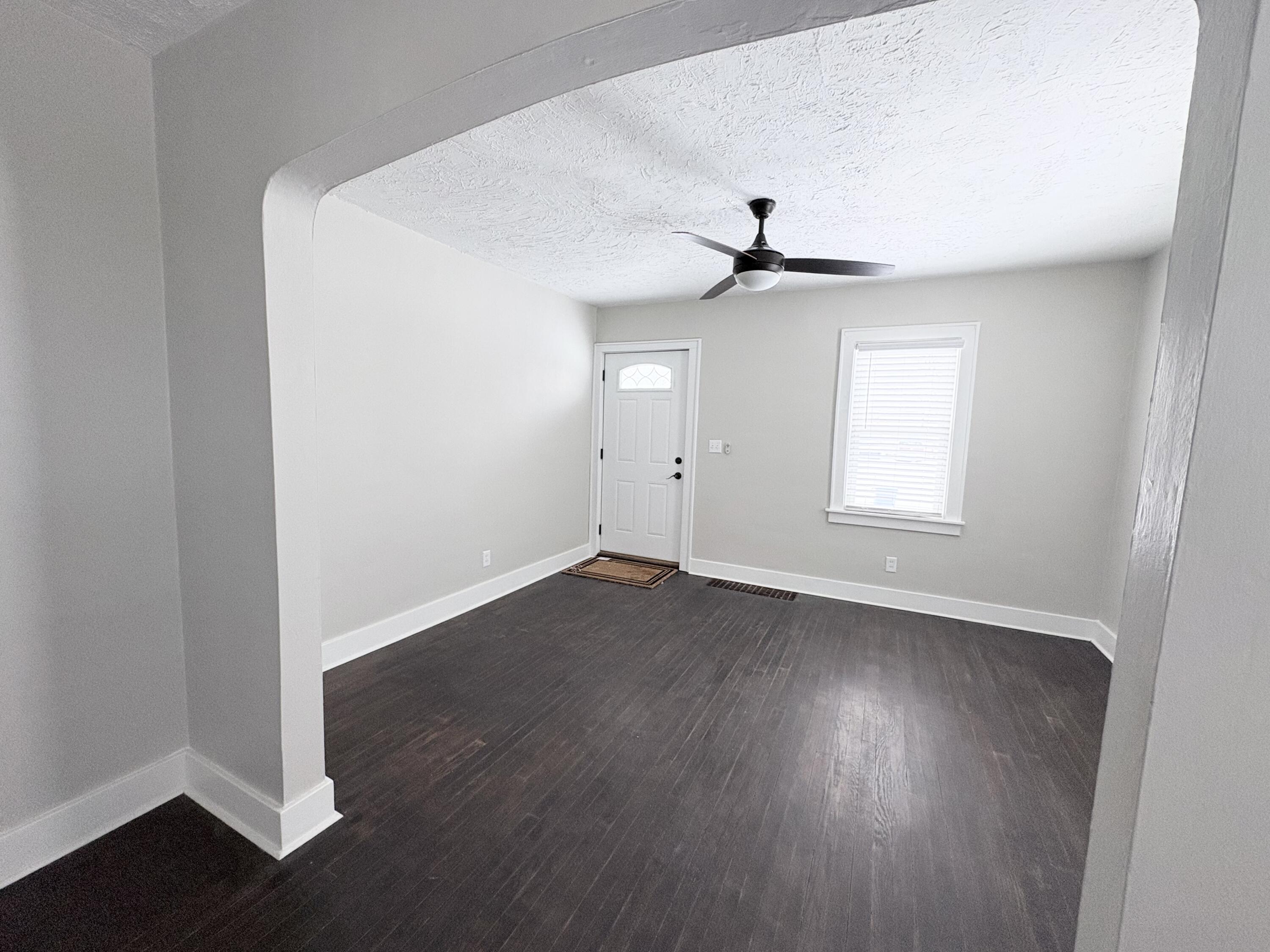 1133 Merrifield Street Southeast Grand Rapids, MI 49507 - Photo 2 of 15 IMG_2530