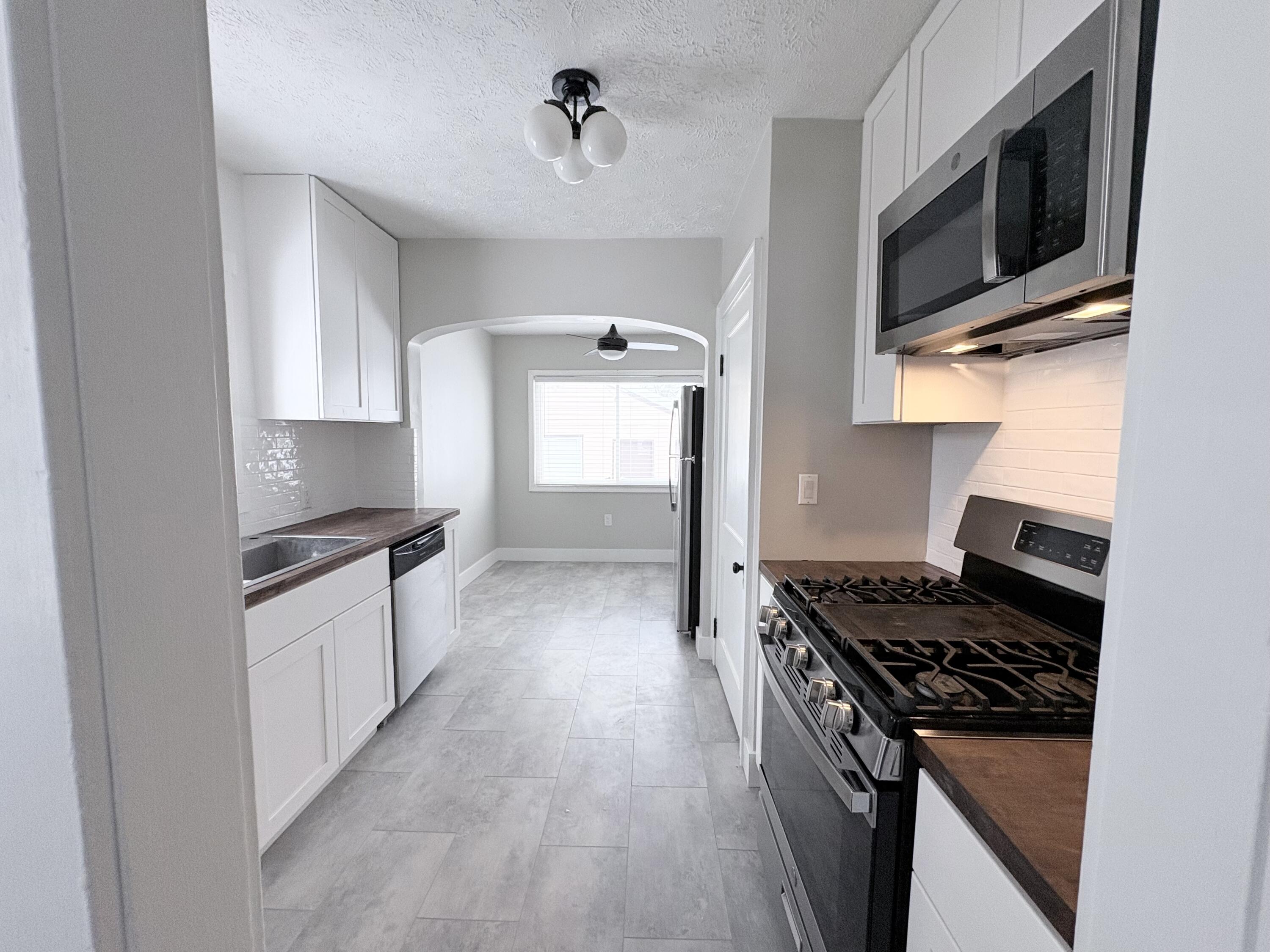 1133 Merrifield Street Southeast Grand Rapids, MI 49507 - Photo 5 of 15 IMG_2533