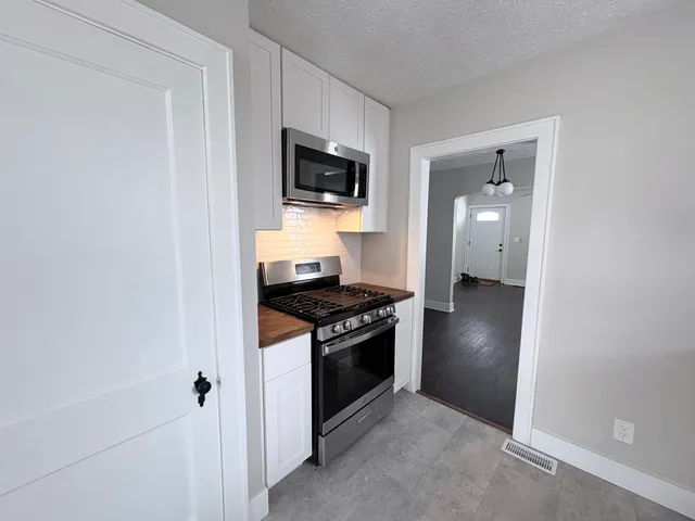 $215,000 | 1133 Merrifield Street Southeast, Grand Rapids, MI 49507