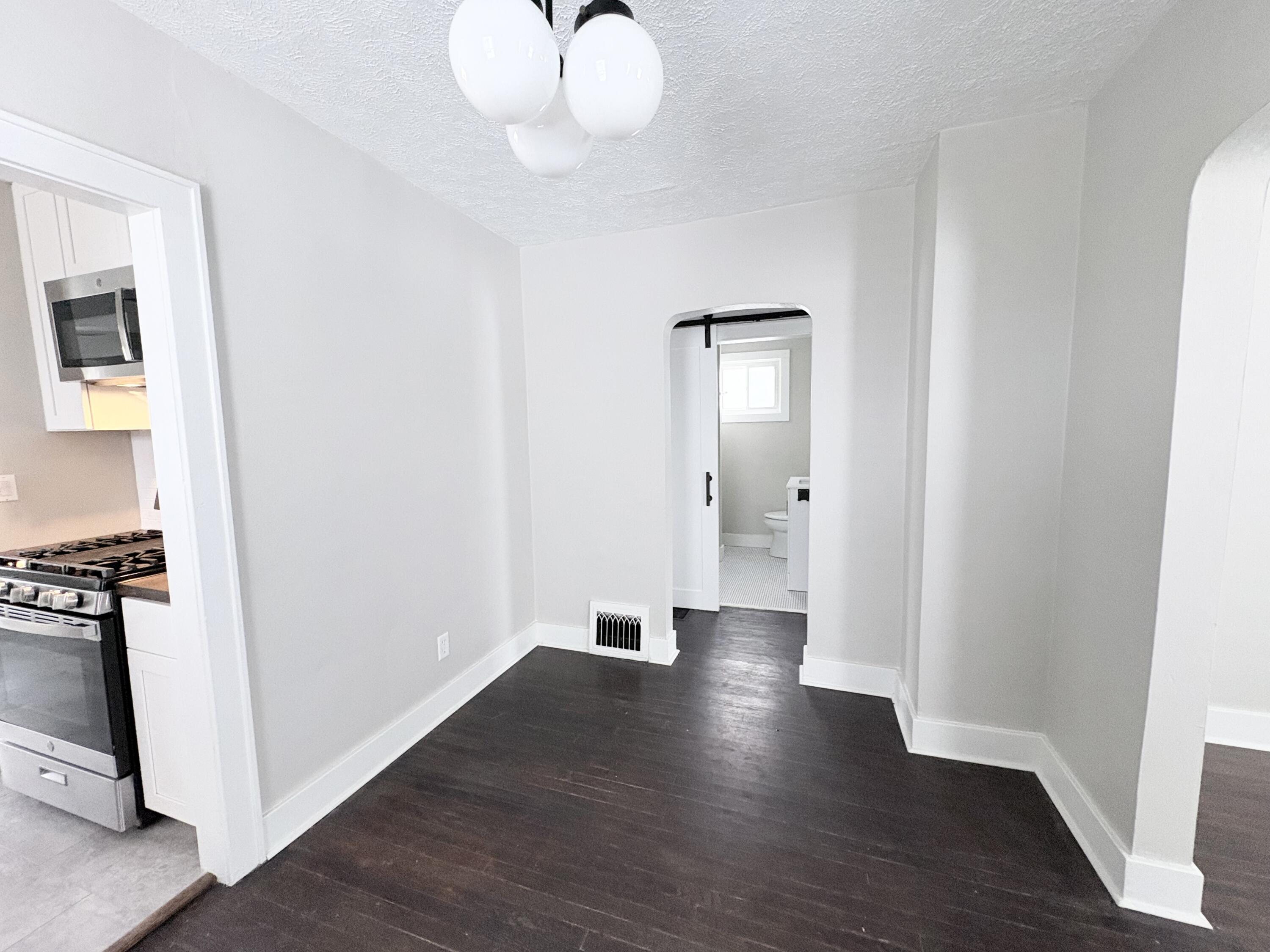 1133 Merrifield Street Southeast Grand Rapids, MI 49507 - Photo 8 of 15 IMG_2531