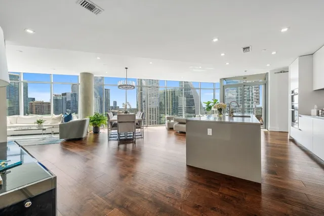 $2,295,000 | 501 West Avenue, Unit 2301, Austin, TX 78701