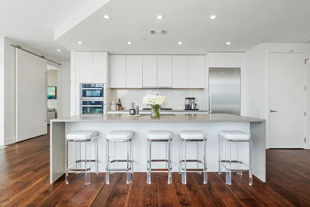 $2,295,000 | 501 West Avenue, Unit 2301, Austin, TX 78701