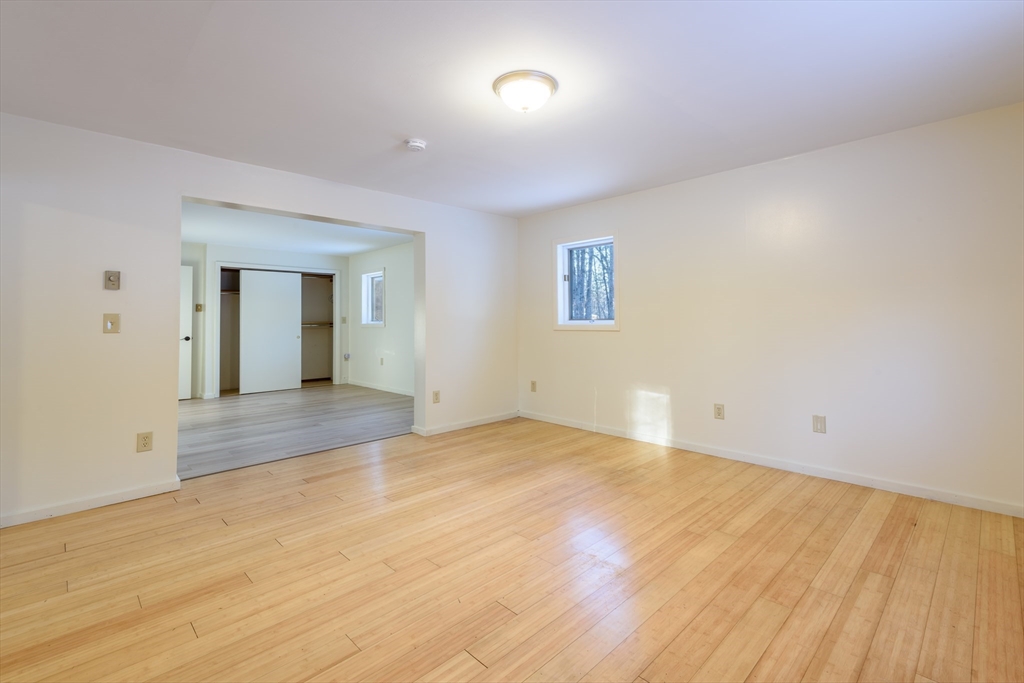 41 South Valley Road Pelham, MA 01002 - Photo 24 of 42