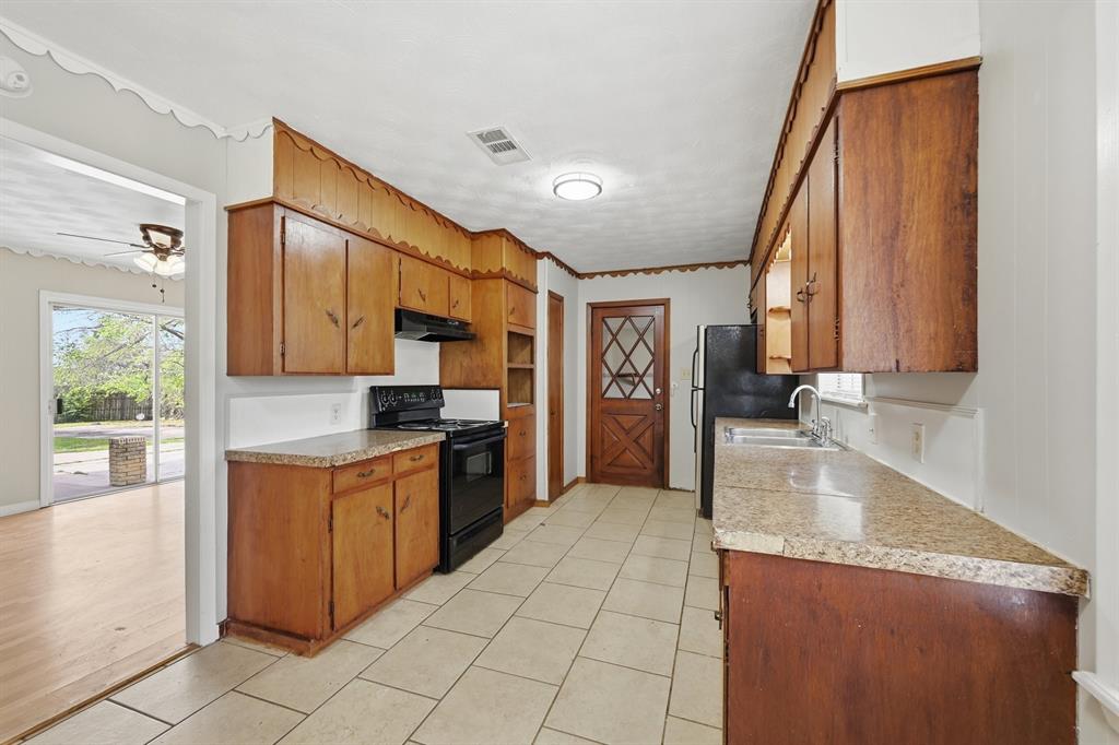 228 North 4th Street Princeton, TX 75407 - Photo 6 of 14