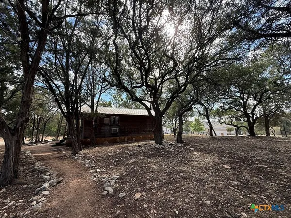 $950 | 510 Marlys Avenue, Canyon Lake, TX 78133