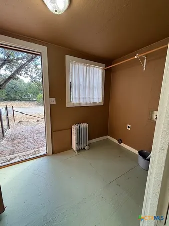 $950 | 510 Marlys Avenue, Canyon Lake, TX 78133