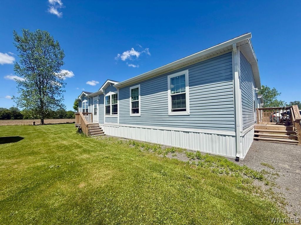 3926 Lockport Olcott Road, Unit 139 Lockport, NY 14094 - Photo 2 of 25