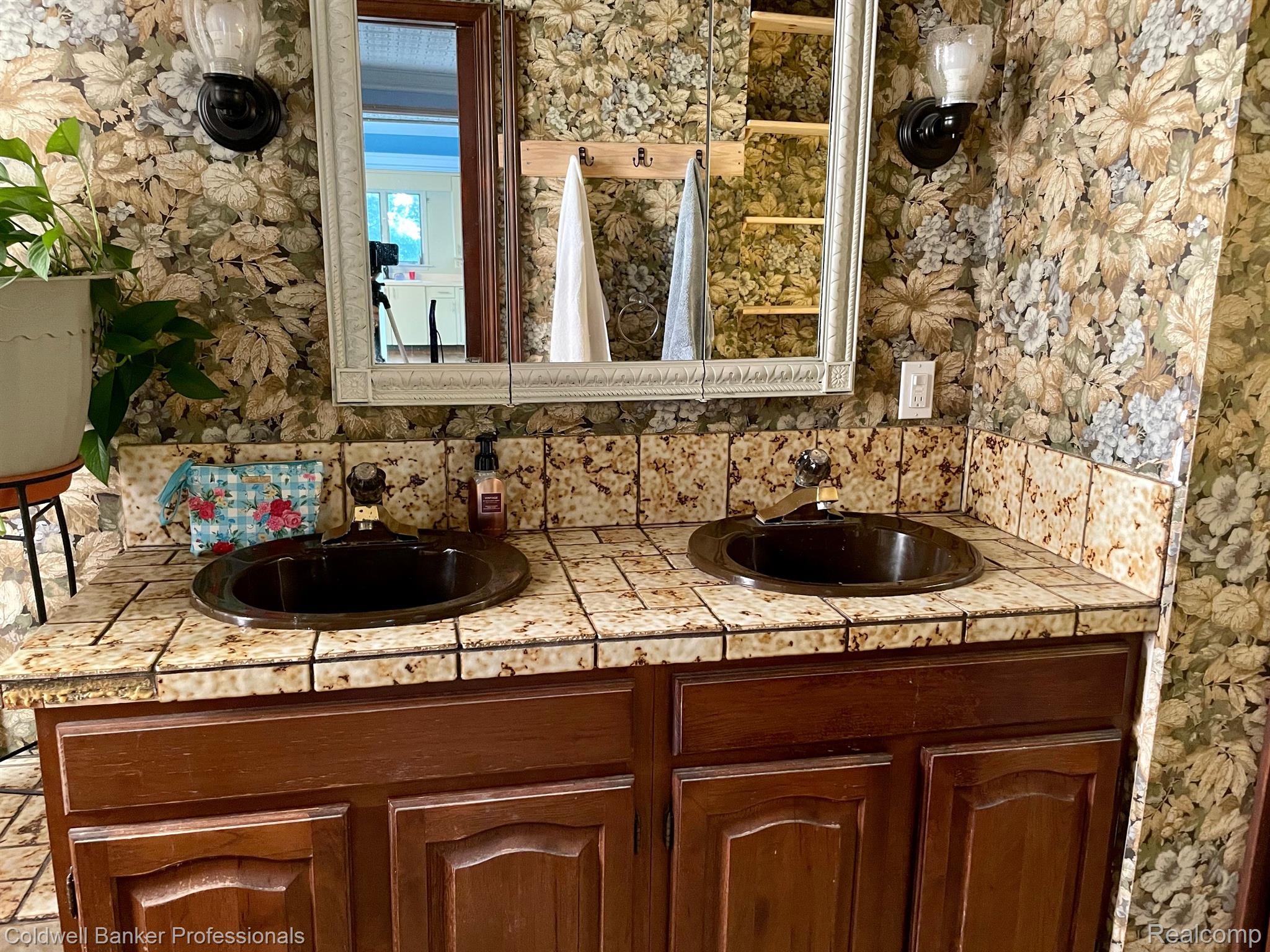 11528 Torrey Road Fenton, MI 48430 - Photo 11 of 28 Gallery Image 11