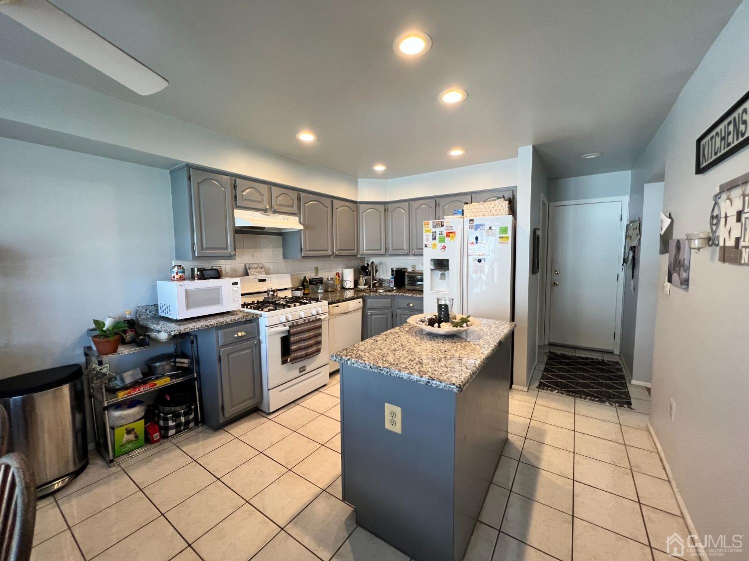 111 Salem Road North Brunswick, NJ 08902 - Photo 10 of 30 Gallery Image 10