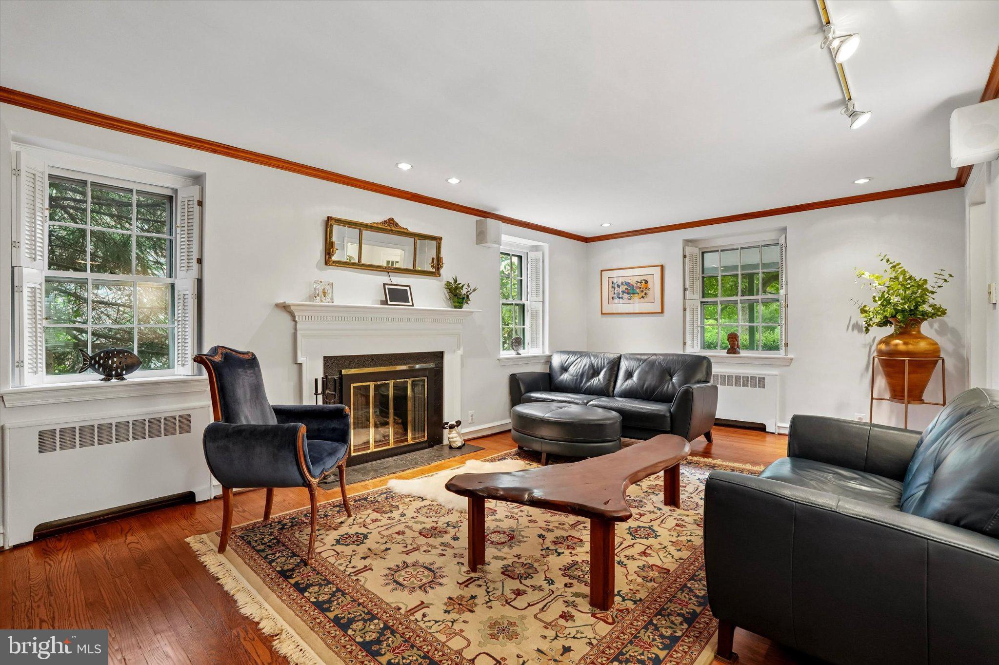 625 Foxcroft Road Elkins Park, PA 19027 - Photo 16 of 49 Gas Fireplace
