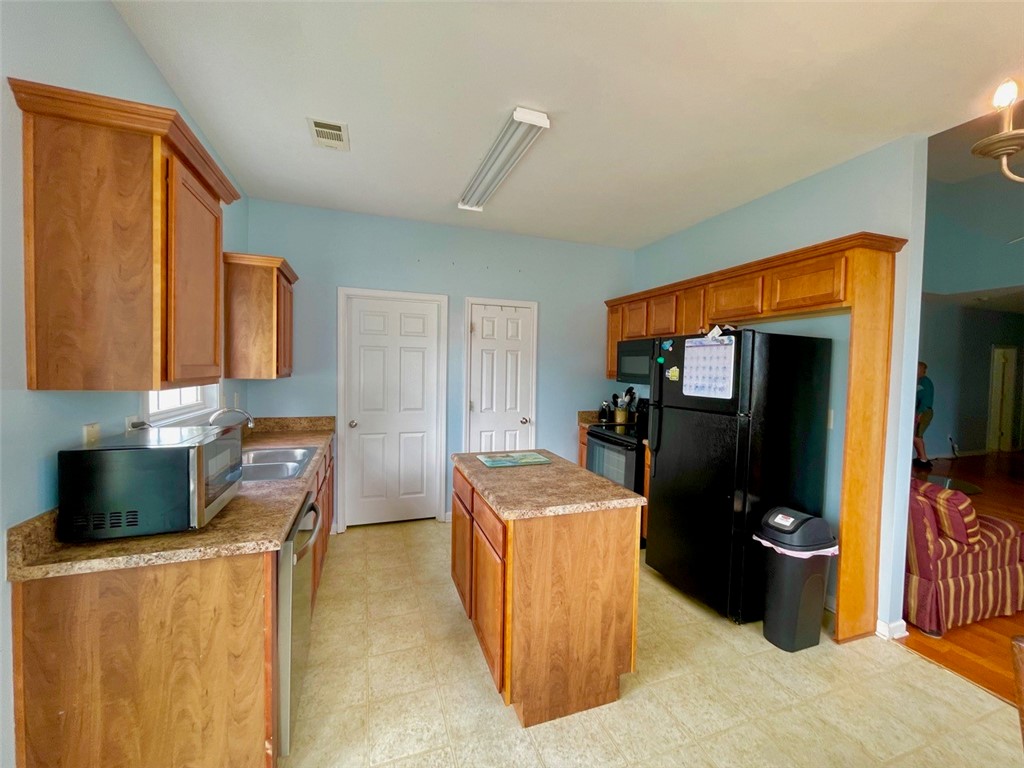 108 Elmhurst Lane Anderson, SC 29621 - Photo 7 of 33