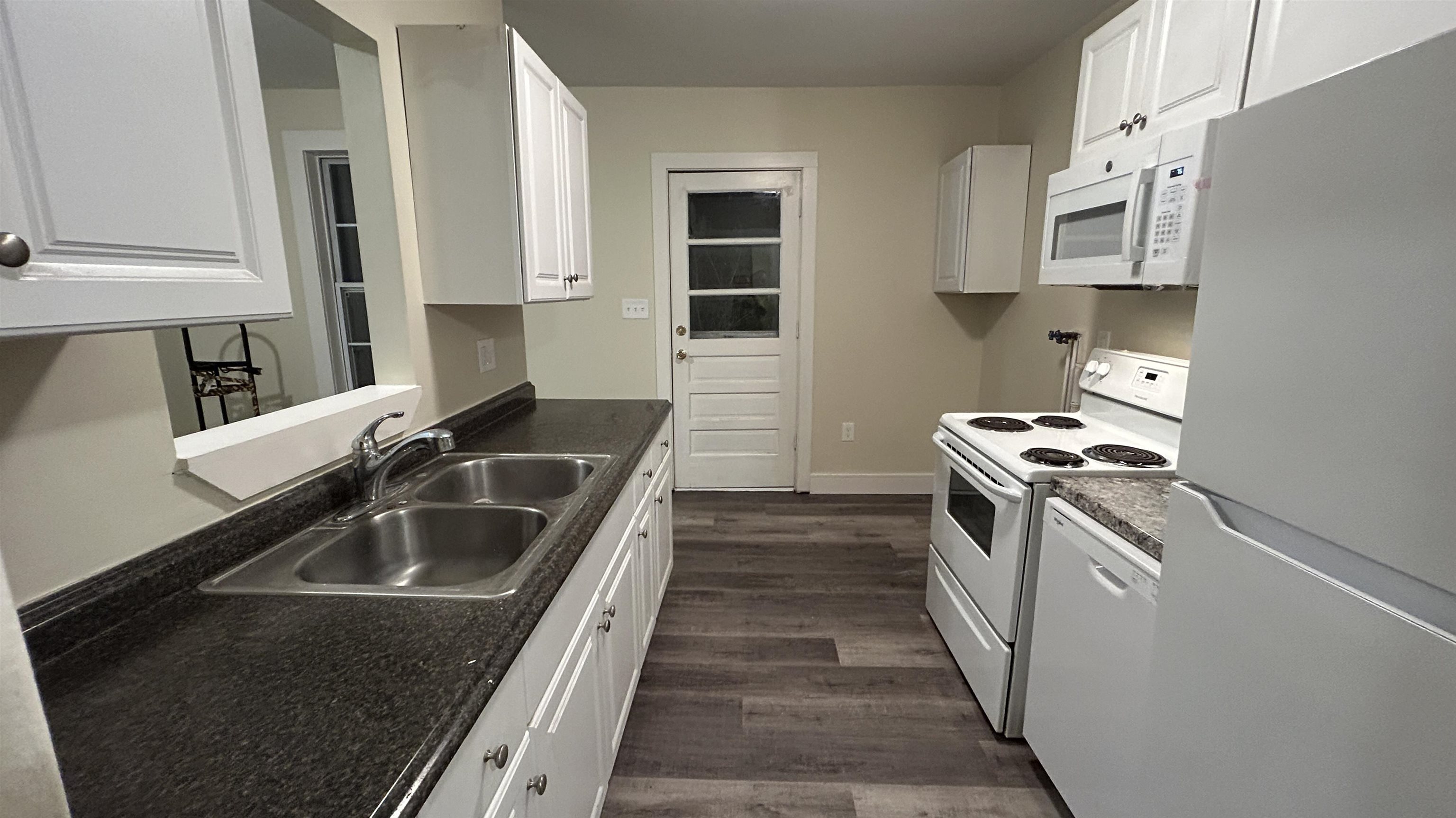 17 Park Street Dover, NH 03820 - Photo 2 of 16