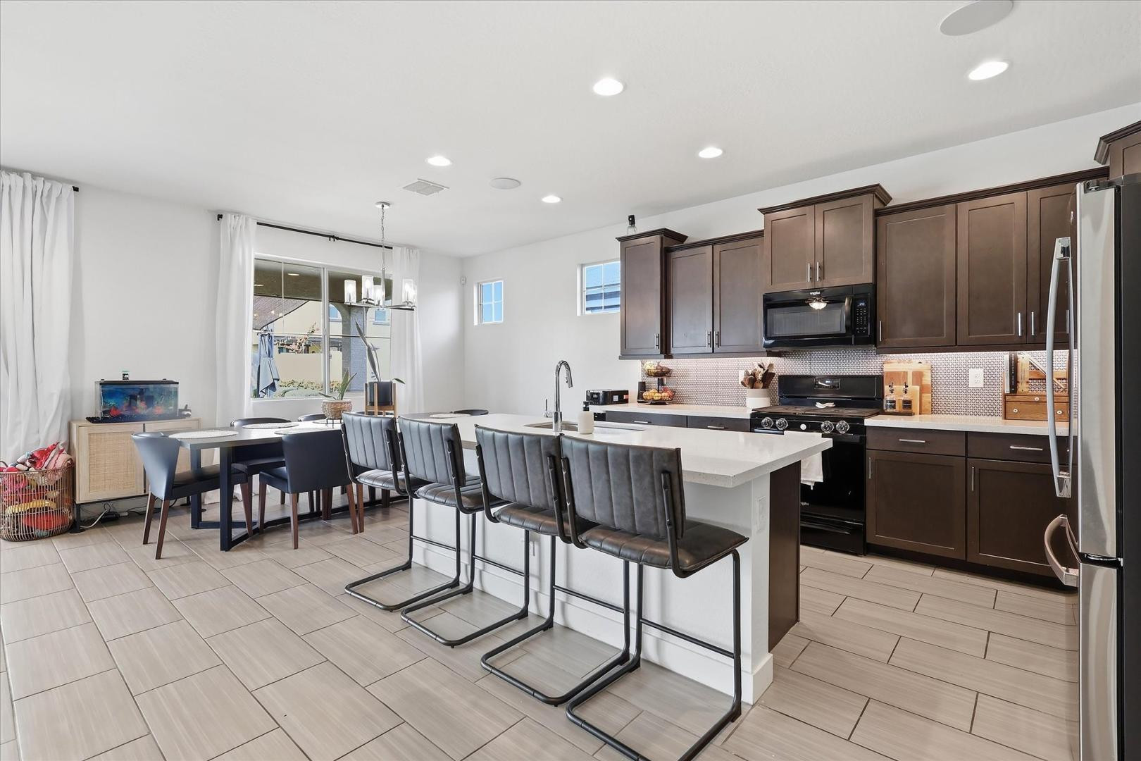 23022 East Estrella Road Queen Creek, AZ 85142 - Photo 10 of 46 Photo #10