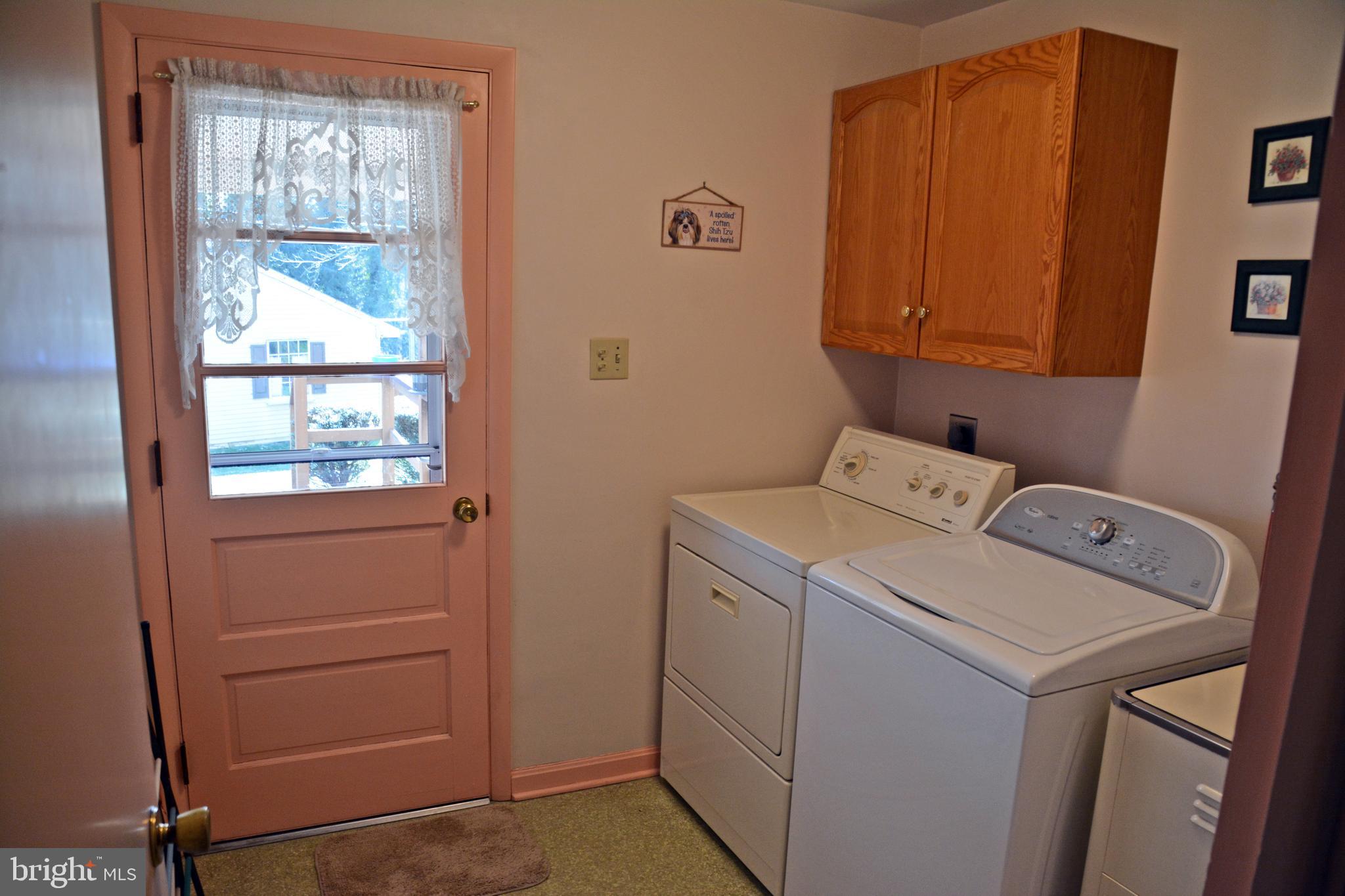 951 Corvair Road Lancaster, PA 17601 - Photo 25 of 60 Laundry