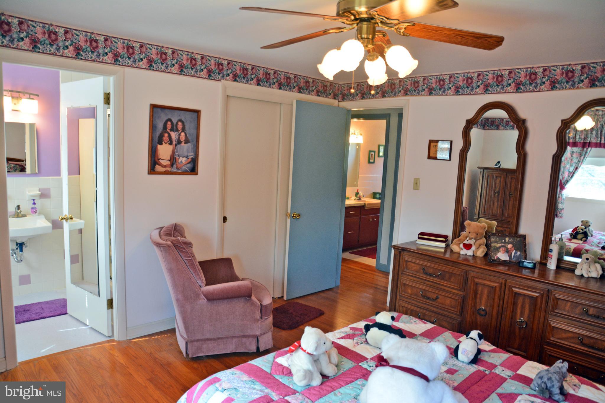 951 Corvair Road Lancaster, PA 17601 - Photo 34 of 60 Primary Bath Entrance