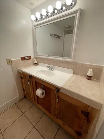 $1,795 | 1801 South Treasure Drive, Unit 323, North Bay Village, FL 33141