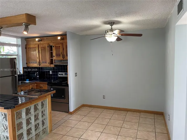 $1,795 | 1801 South Treasure Drive, Unit 323, North Bay Village, FL 33141