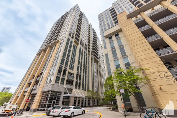 $3,340 | 700 North Larrabee Street, Unit 1902, Chicago, IL 60654