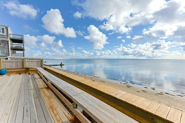 $1,800,000 | 535 Commercial Street, Unit 2, Provincetown, MA 02657