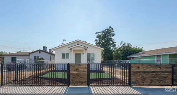 $324,900 | Undisclosed Address, Lamont, CA 93241