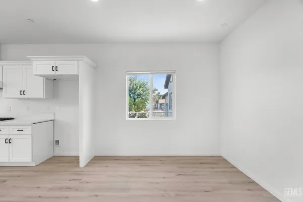 $324,900 | Undisclosed Address, Lamont, CA 93241