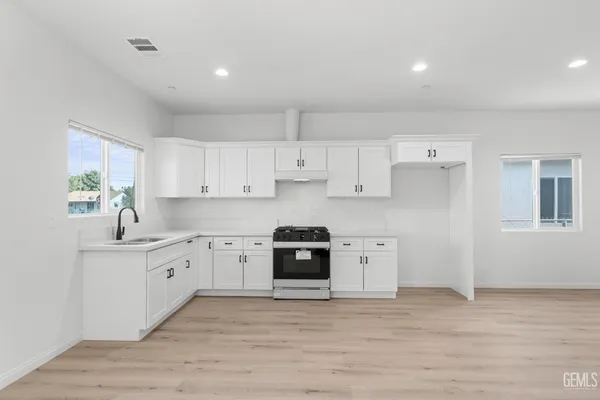 $324,900 | Undisclosed Address, Lamont, CA 93241