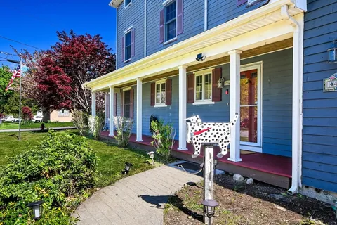$565,000 | 46 Lilac Avenue, Somerset, MA 02726