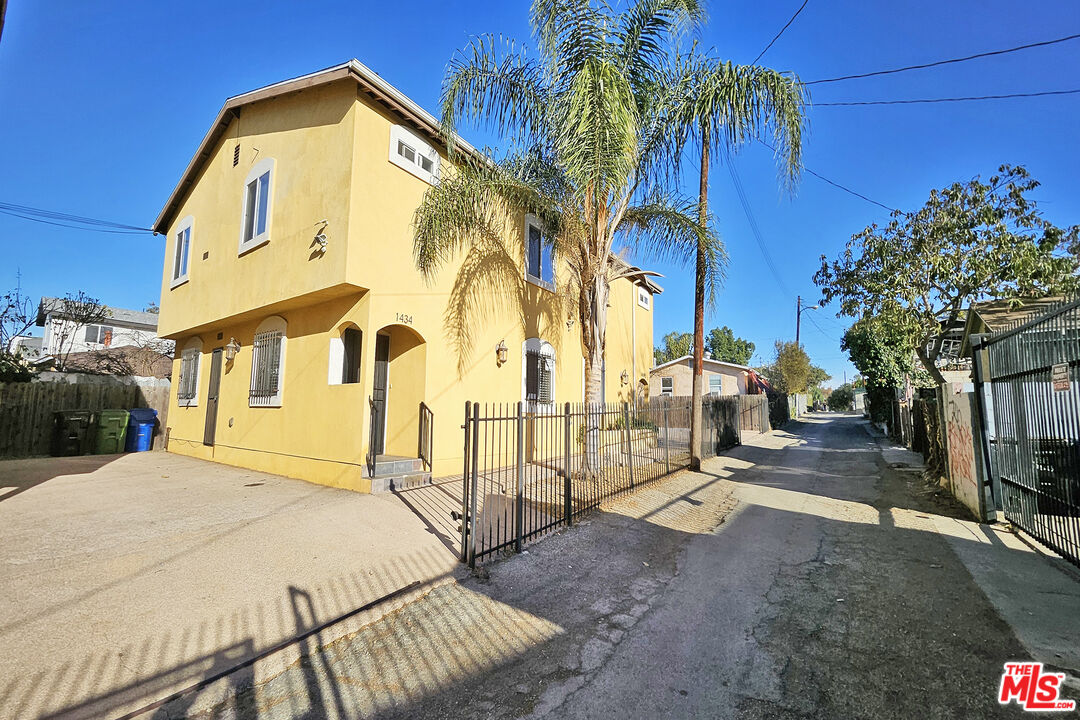 1434 1/2 Ricardo Street Los Angeles, CA 90033 - Photo 1 of 19