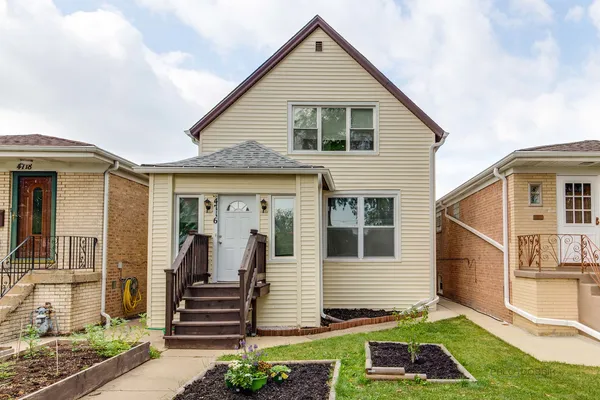 $3,500 | 4716 West Hutchinson Street, Chicago, IL 60641