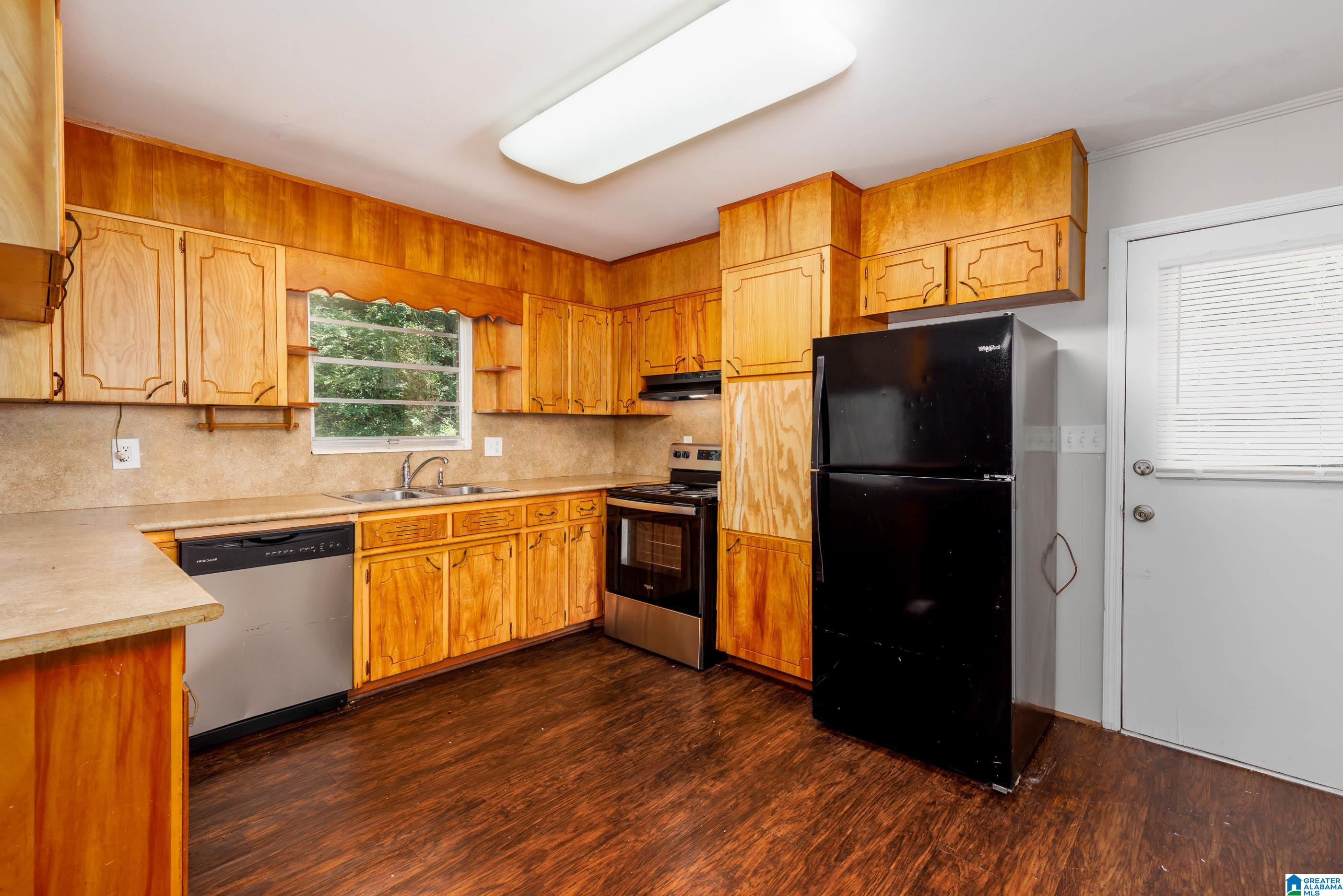 923 McDonald Chapel Road Birmingham, AL 35224 - Photo 3 of 35