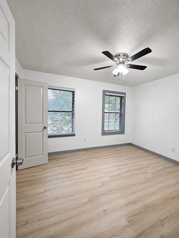4413 Menzer Road Fort Worth, TX 76103 - Photo 6 of 14