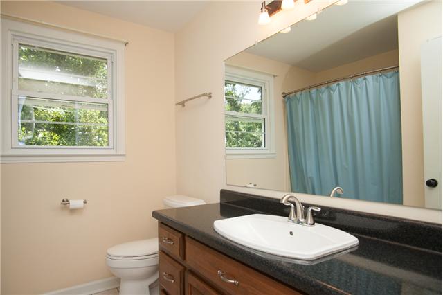 1777 Edgar Dillard Road Greenbrier, TN 37073 - Photo 8 of 14 Gallery Image 8