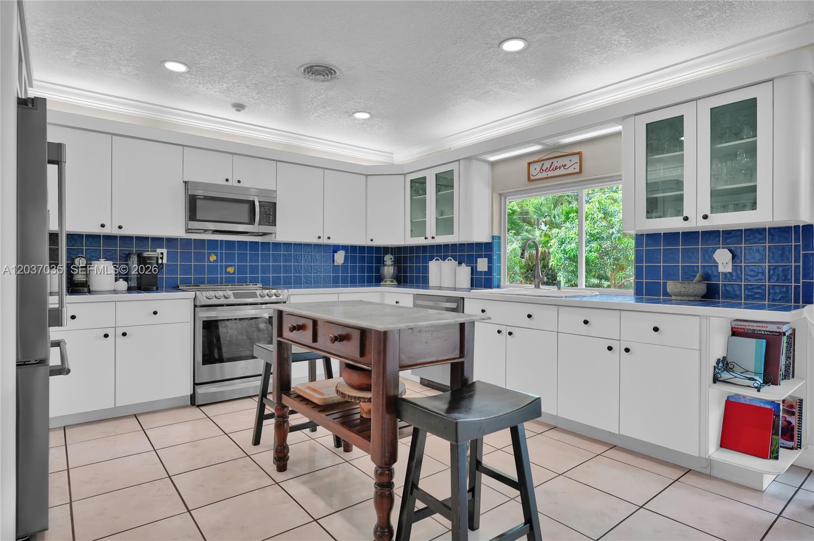8340 Southwest 96th Street Miami, FL 33156 - Photo 9 of 43