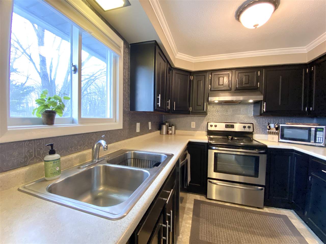 14337 Stuart Road Chesaning, MI 48616 - Photo 8 of 79 50068167-7.JPG