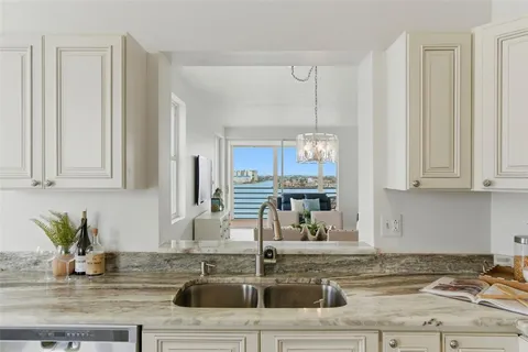 $800,000 | 7932 Sailboat Key Boulevard South, Unit 701, South Pasadena, FL 33707