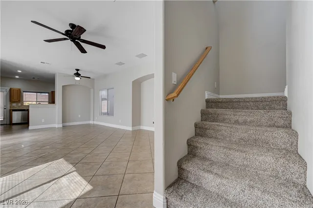 $2,000 | 9004 Snowtrack Avenue, Las Vegas, NV 89149