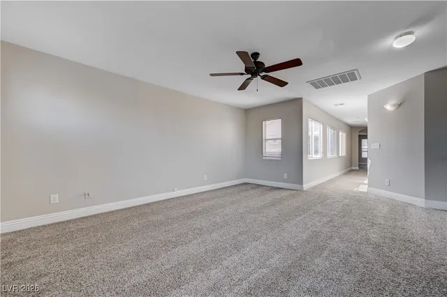 $2,000 | 9004 Snowtrack Avenue, Las Vegas, NV 89149