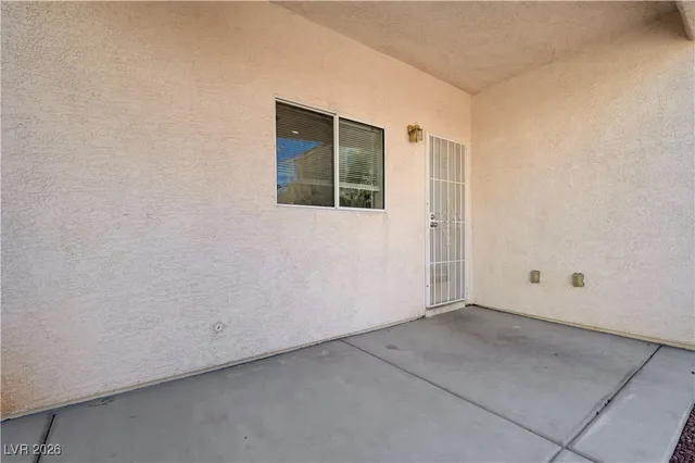 $2,000 | 9004 Snowtrack Avenue, Las Vegas, NV 89149