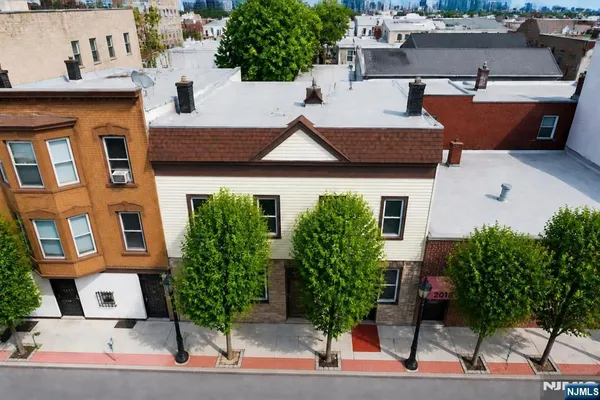 $1,100,000 | 4108 New York Avenue, Union City, NJ 07087
