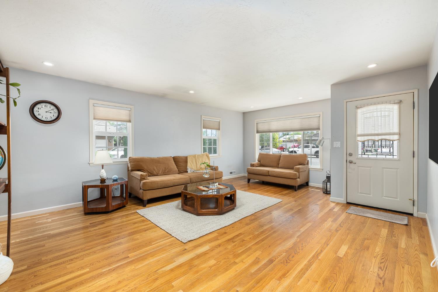 1438 South Church Avenue Reedley, CA 93654 - Photo 4 of 41