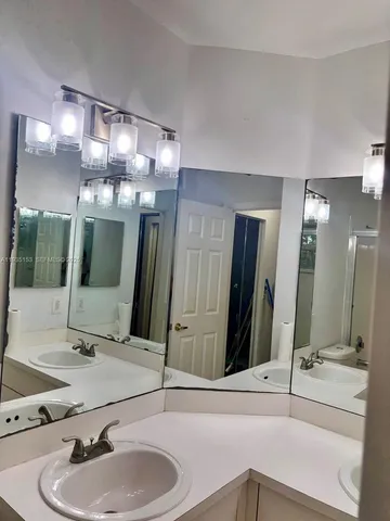 $3,300 | 17151 Northwest 23rd Street, Unit 17151, Pembroke Pines, FL 33028