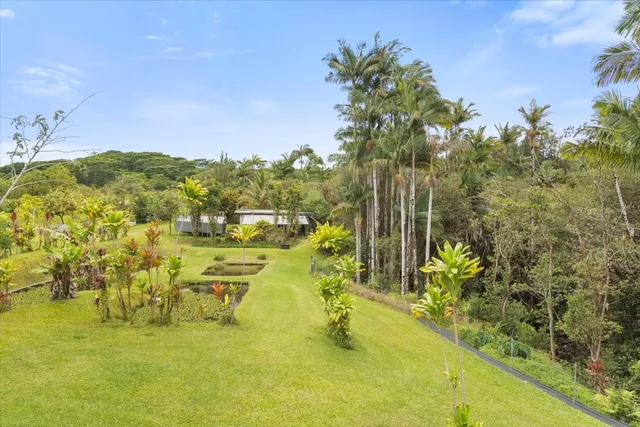 a view of an ocean view