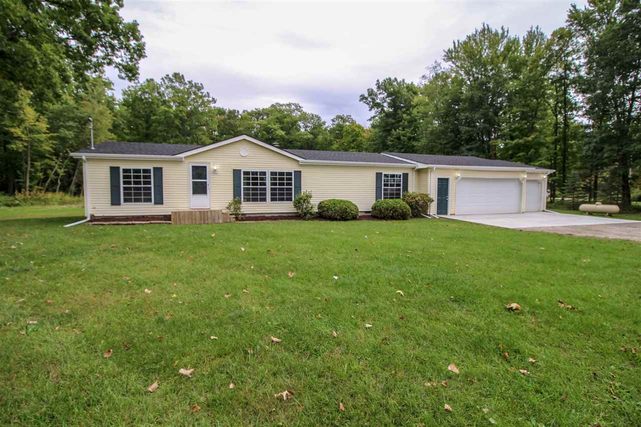 12719 Bueche Road Burt, MI 48417 - Photo 1 of 29 31395867.JPG
