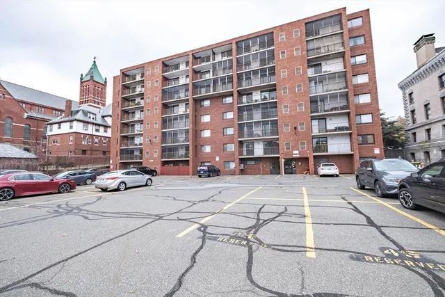 $2,900 | 100 High Street, Unit 802, Medford, MA 02155